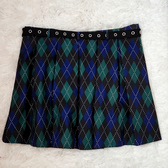 Hot Topic Argyle Pleated Schoolgirl Skirt. - Picture 2 of 9